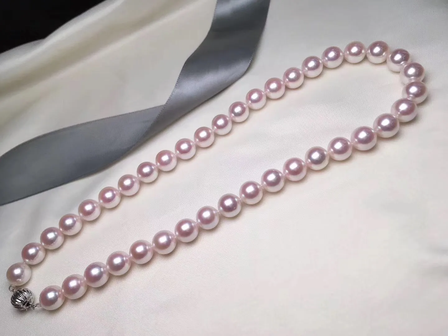 10.0-10.5 mm Japanese White Akoya Cultured Choker Pearl Necklace
