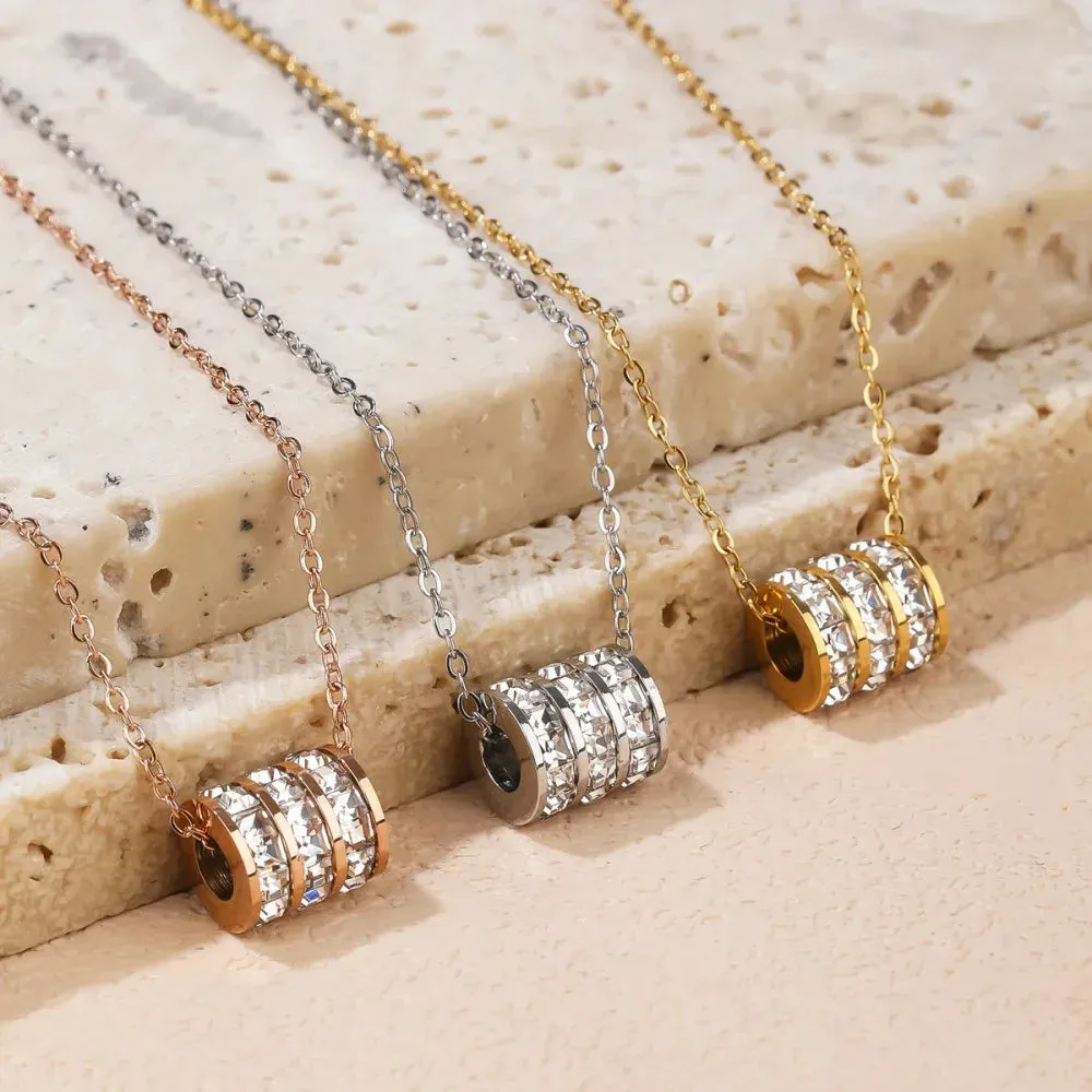 14K Gold Round Pendant Necklace
