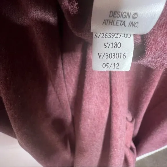 Athleta weekender long sleeve maxi dress burgundy size small