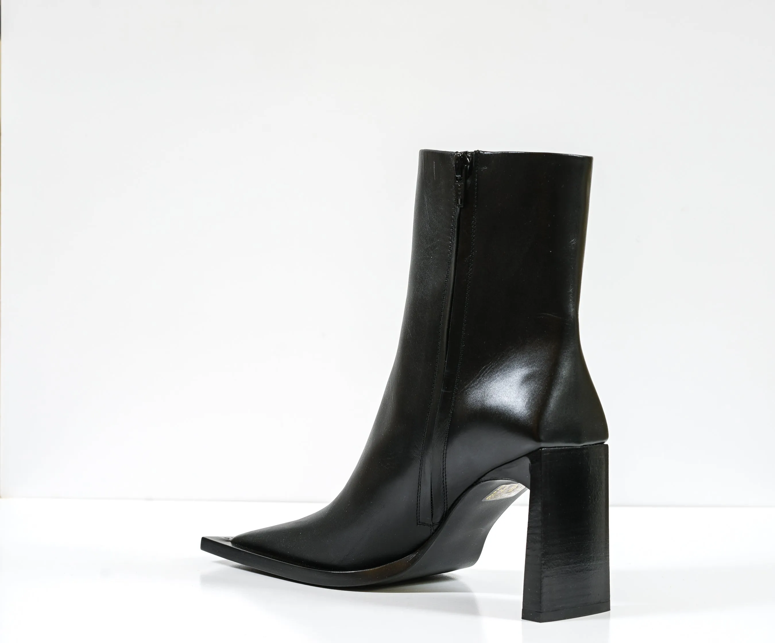 Balenciaga Women's Black Leather Smooth Flat Ankle Bootie 636632 - 37.5 Last Size