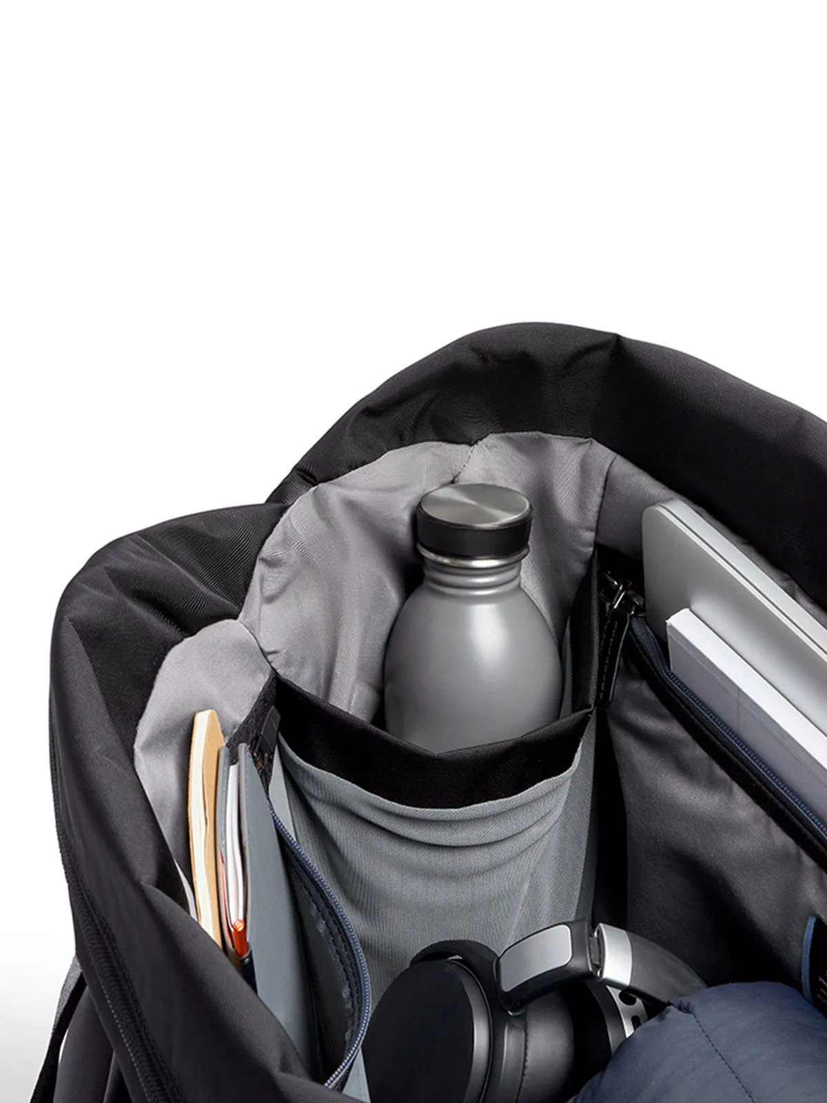 Bellroy Weekender Black 30L