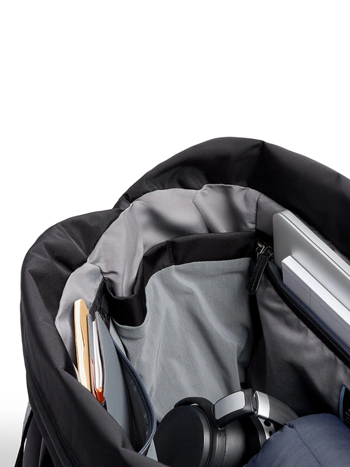 Bellroy Weekender Black 30L