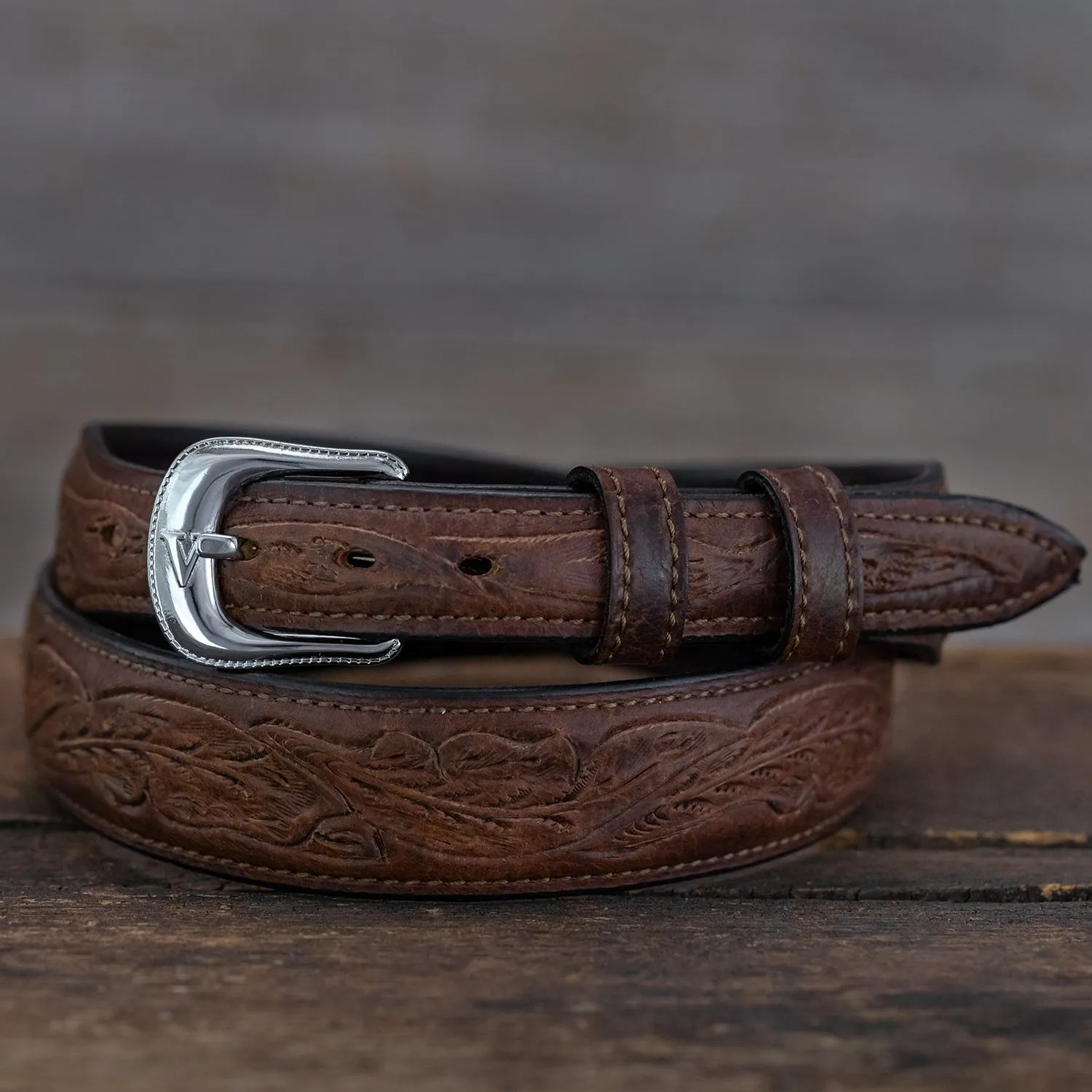Bison Tooled Oak Leaf