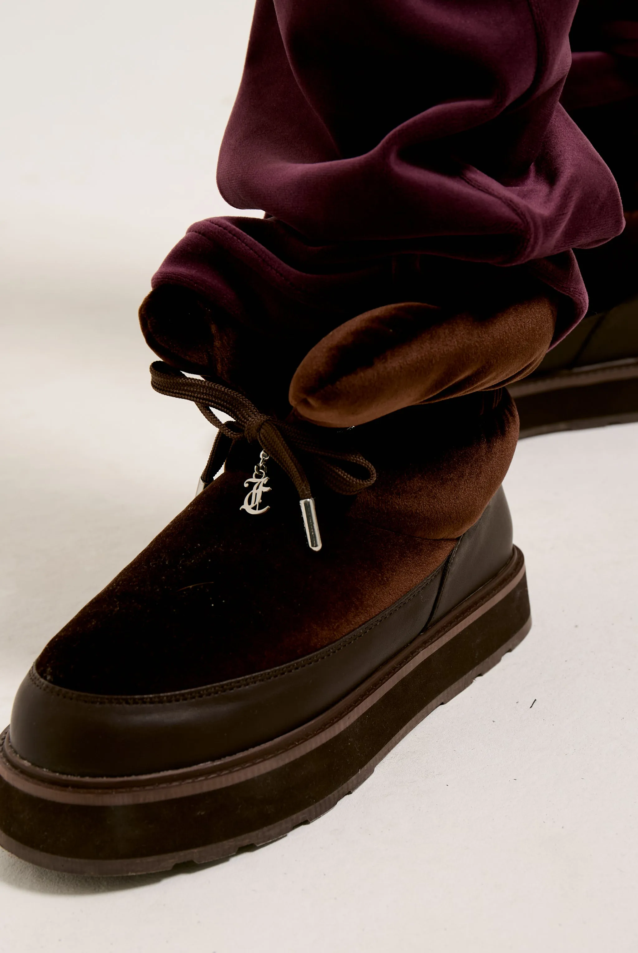 BITTER CHOCOLATE ULTRA VELOUR ALPINE BOOT
