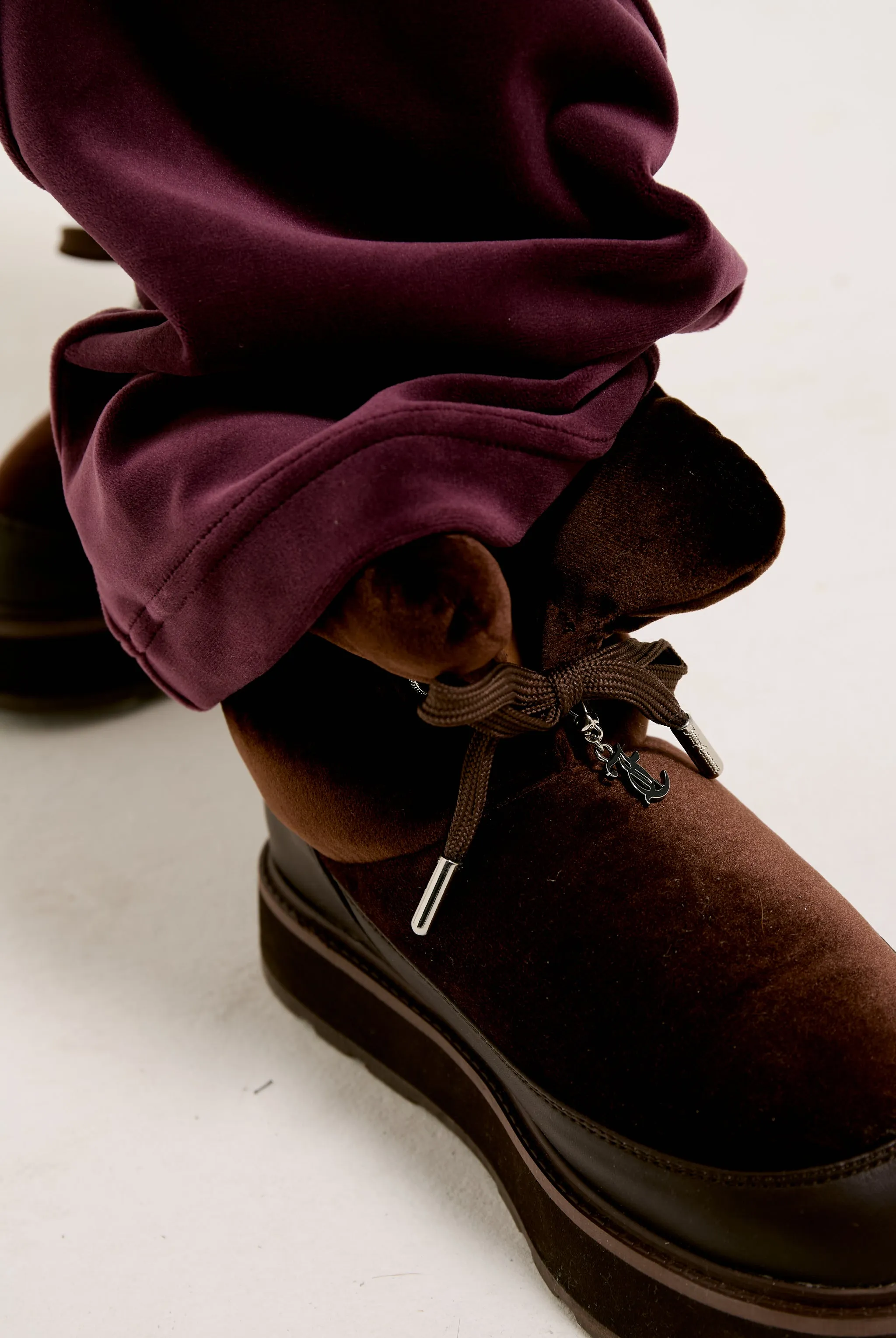 BITTER CHOCOLATE ULTRA VELOUR ALPINE BOOT
