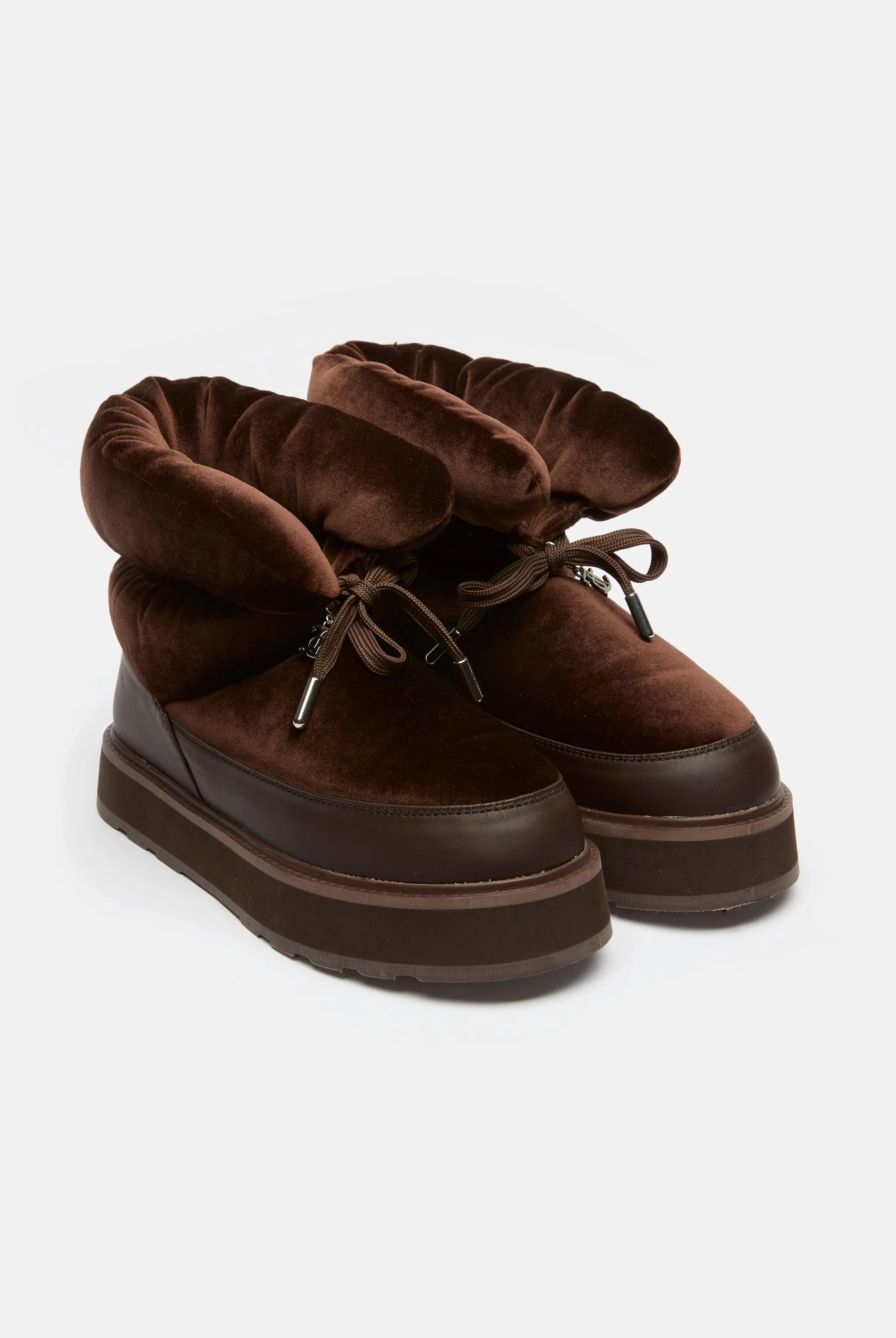 BITTER CHOCOLATE ULTRA VELOUR ALPINE BOOT