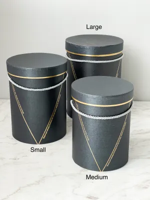 Colored Round Flower Box With Gold Lines
