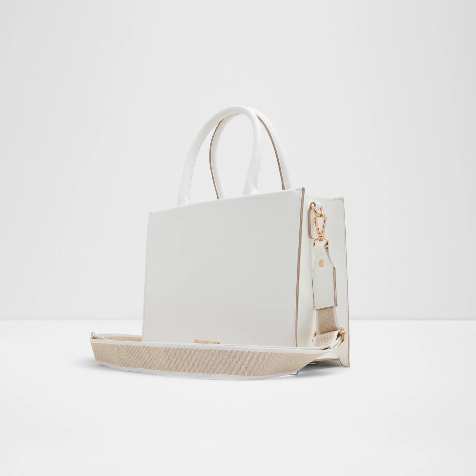 Daspias / Satchel