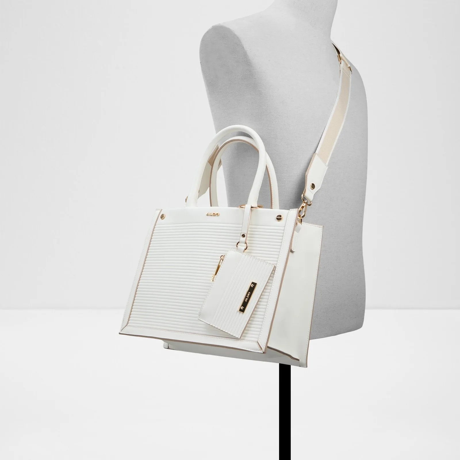 Daspias / Satchel