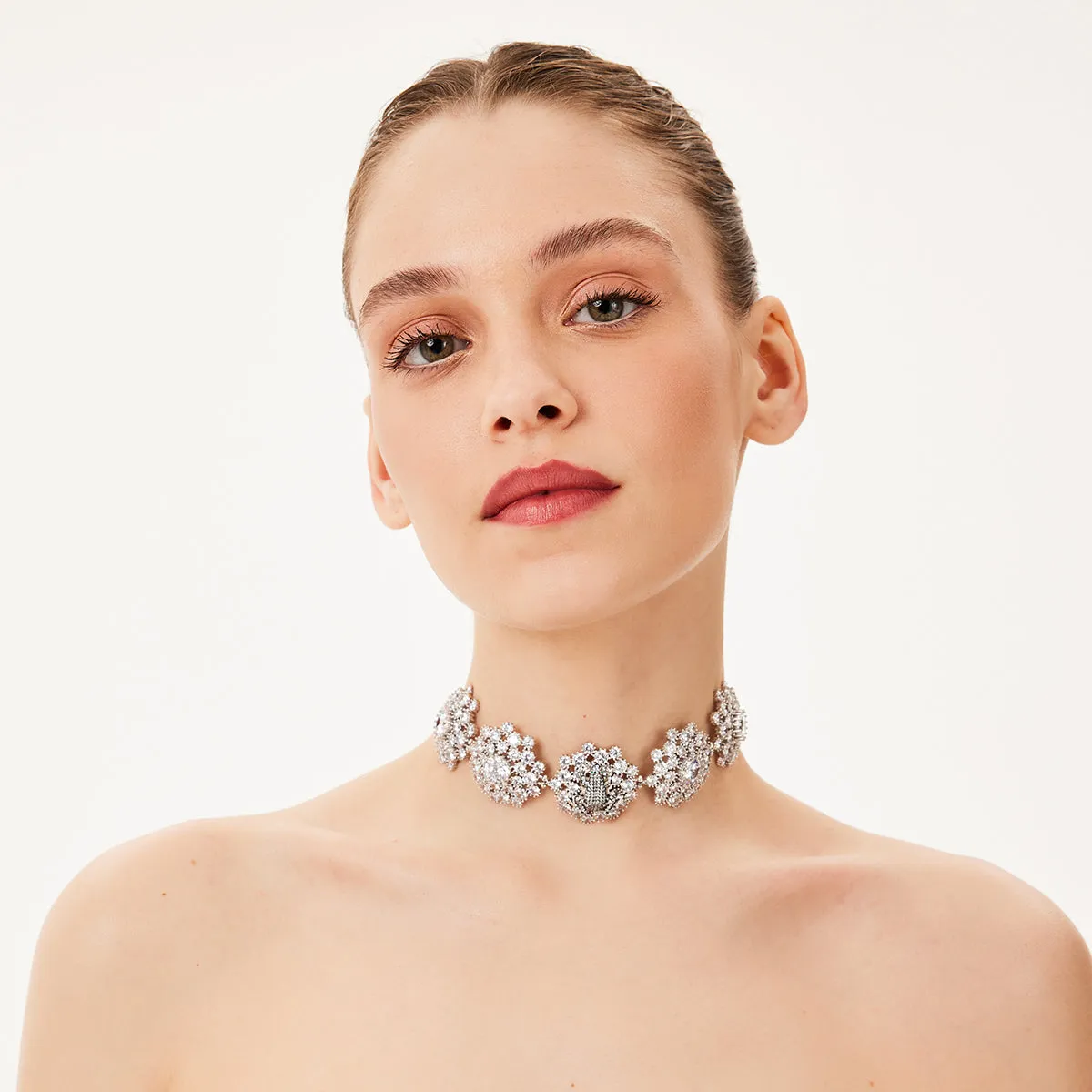 FROG OTTOMAN CHOKER
