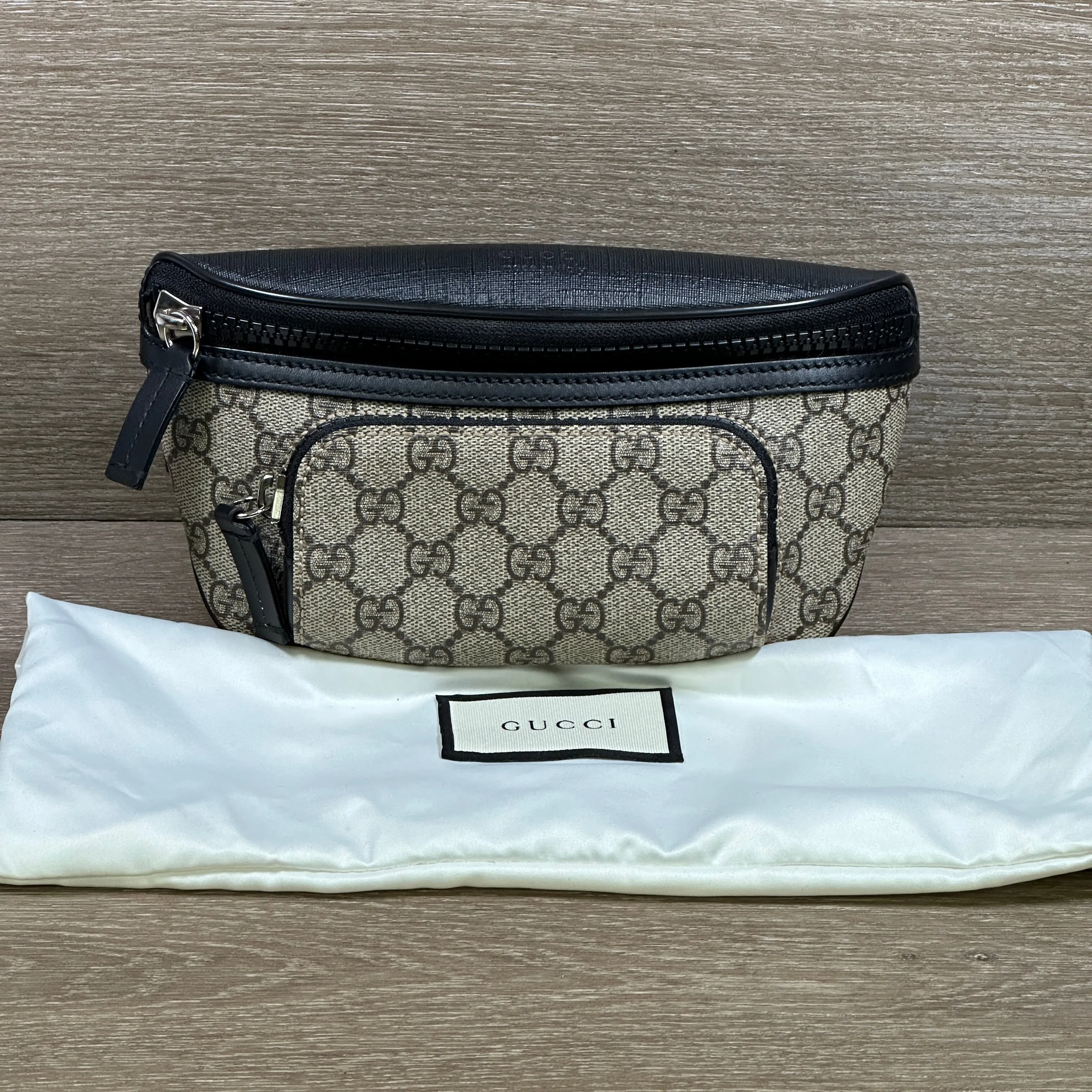 Gucci Black Beige GG Supreme Canvas Belt Bag