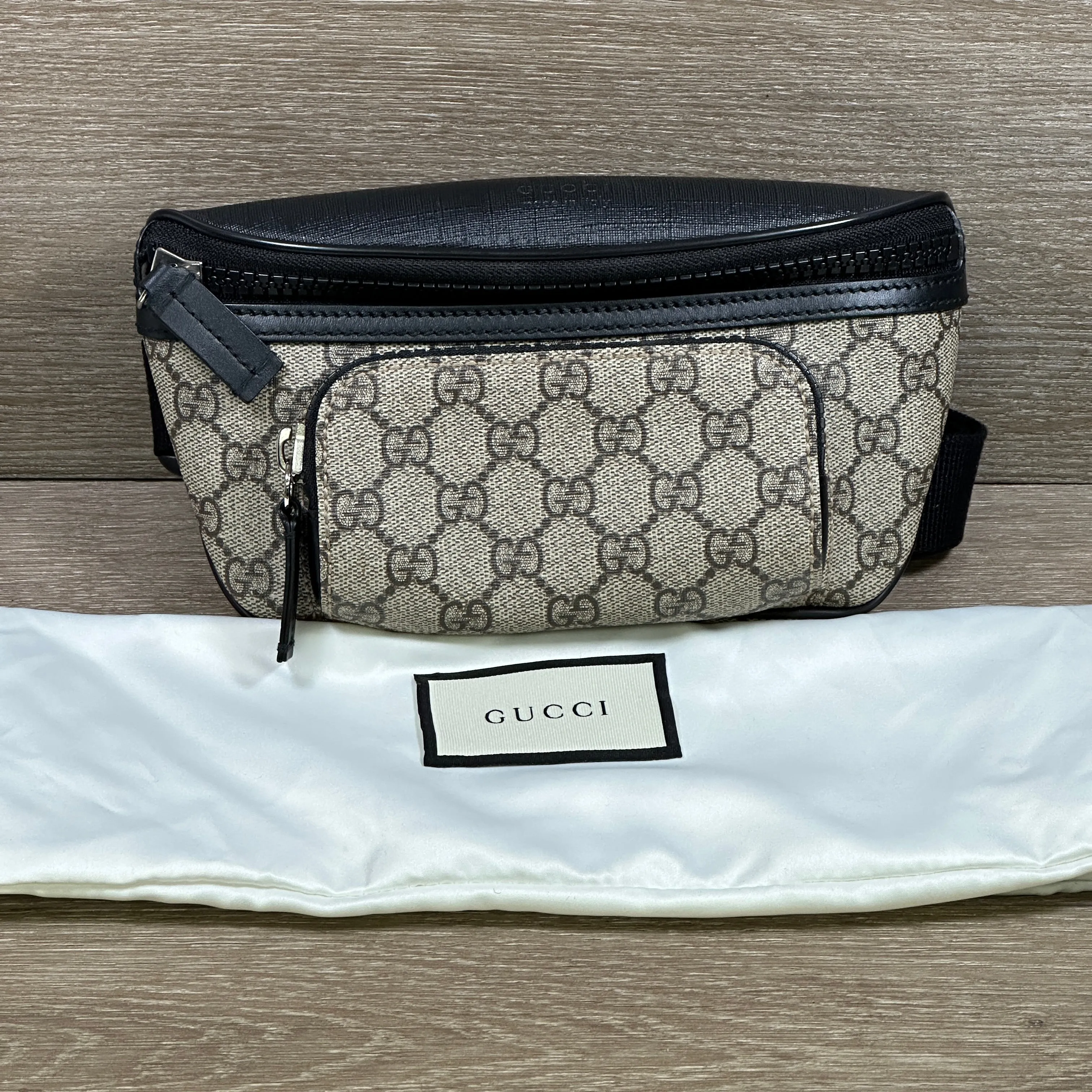 Gucci Black Beige GG Supreme Canvas Belt Bag
