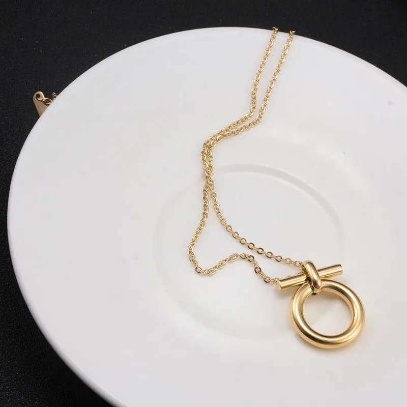 Horseshoe Pendant Necklace