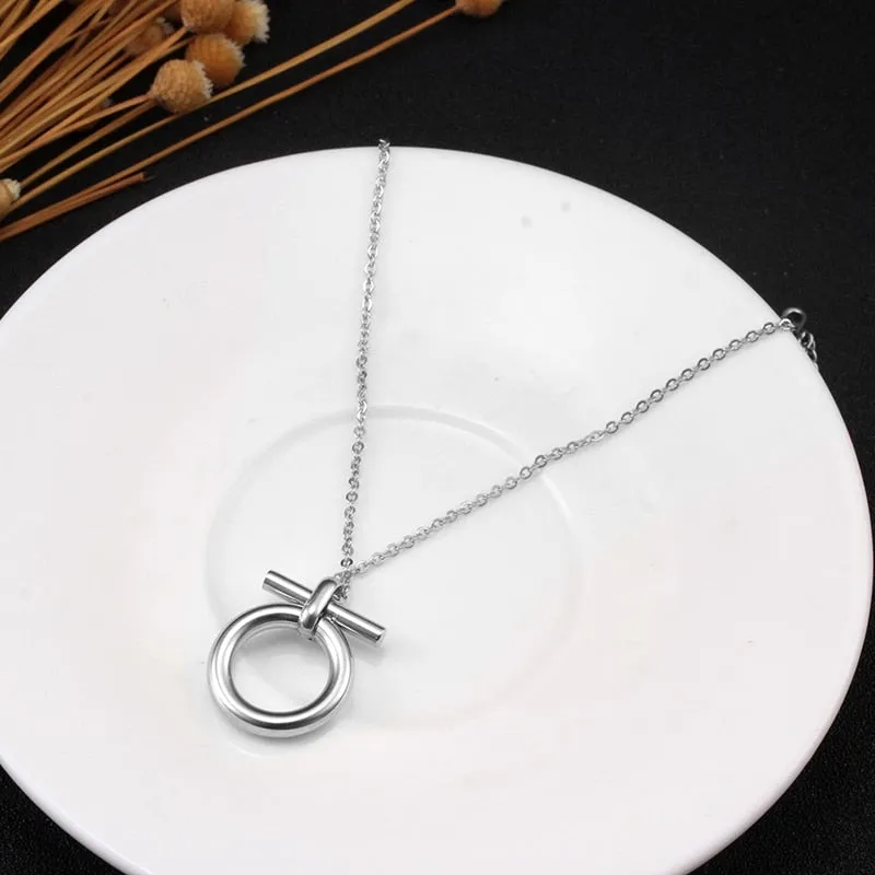 Horseshoe Pendant Necklace