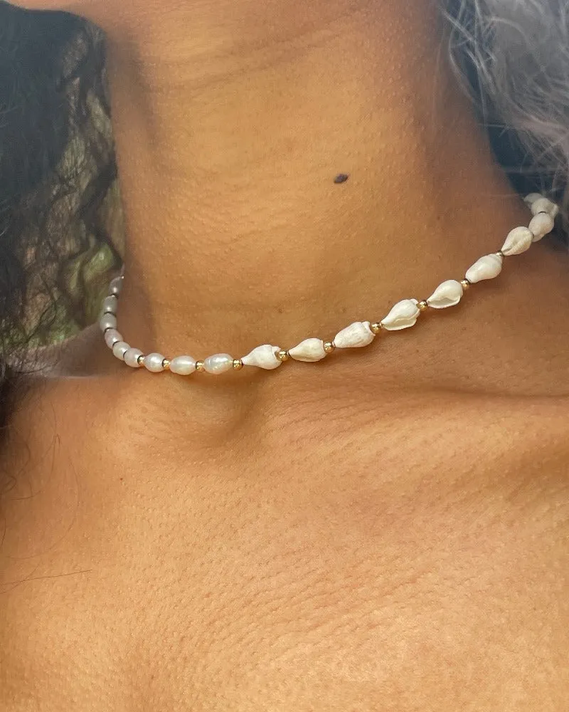 Ilona Pearl Choker