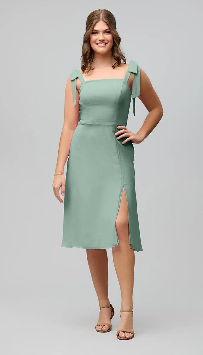 In Stock Etta