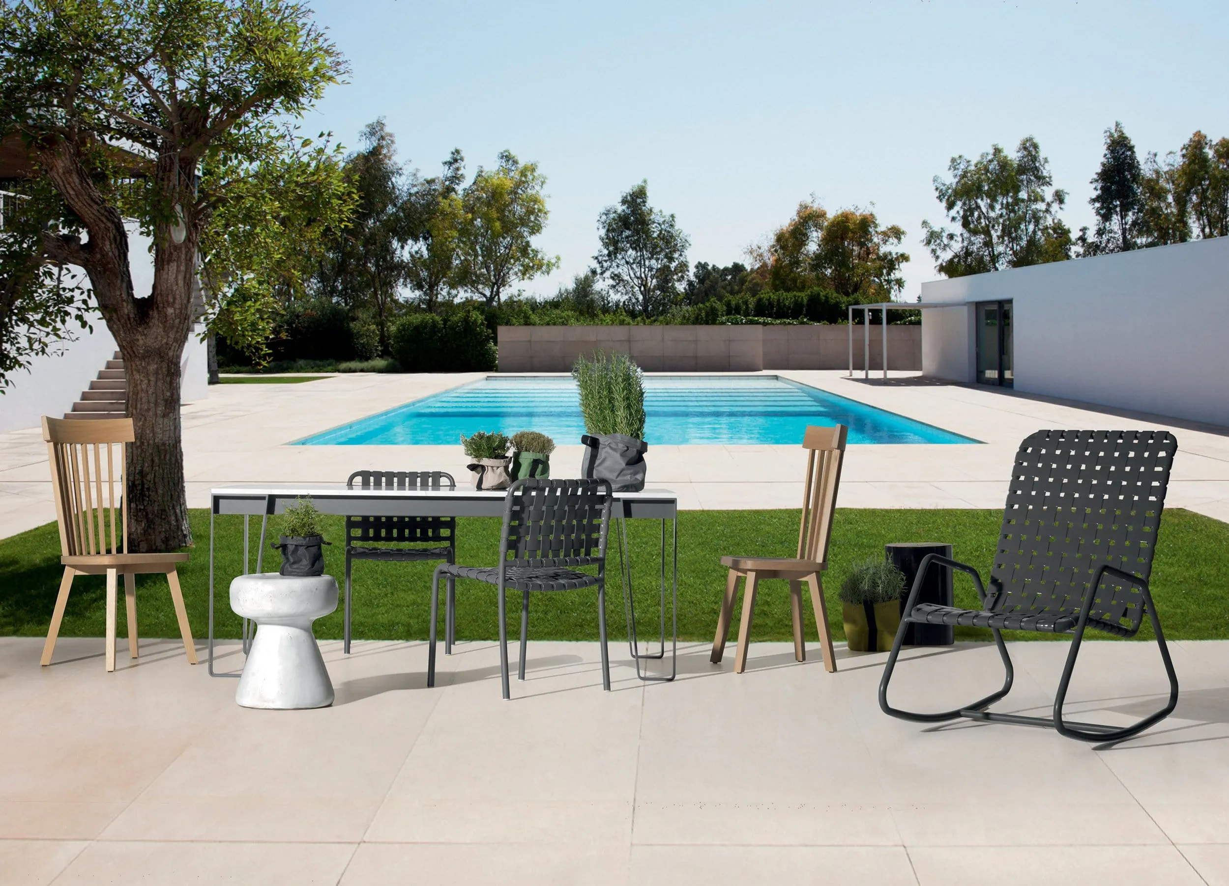 InOut 809 - Outdoor Rocking Chair