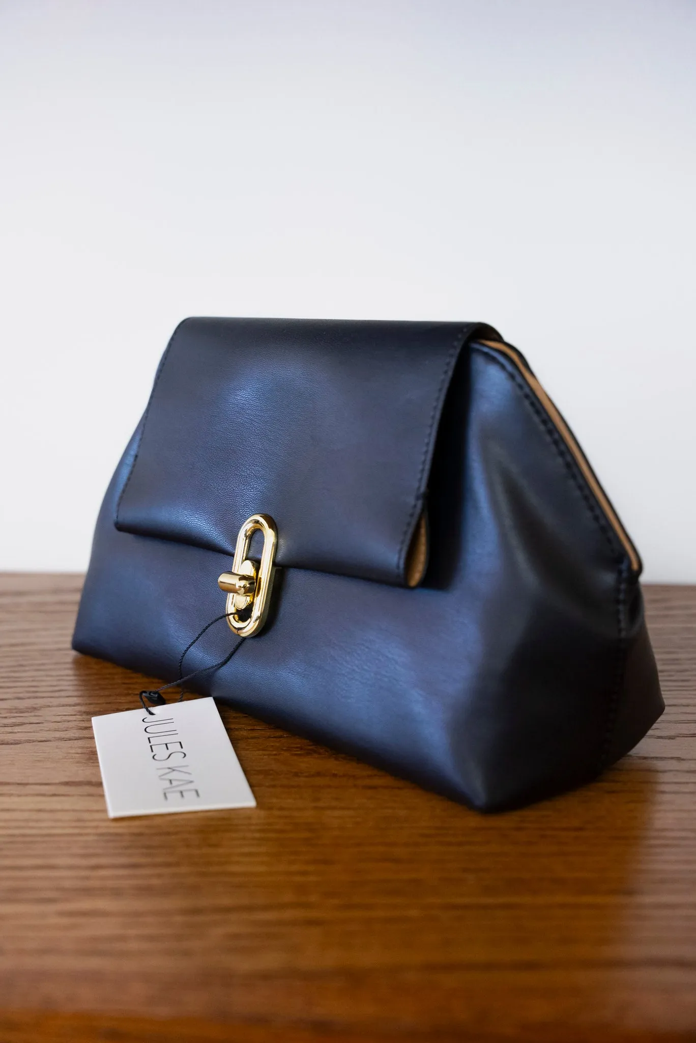 JULES KAE Ellie Clutch
