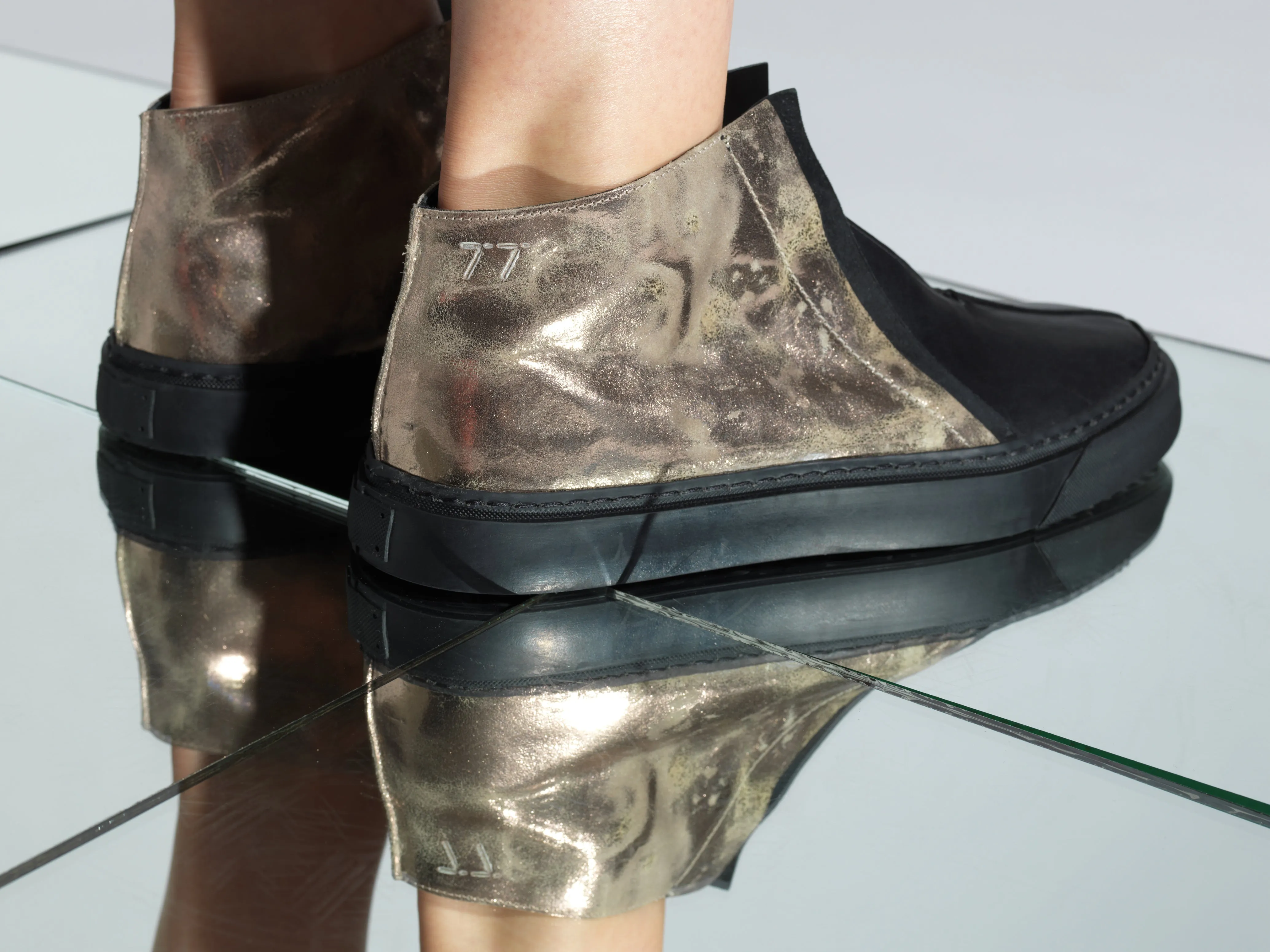K8 / COPPER / *LIMITED EDITION* UNISEX LEATHER SNEAKER