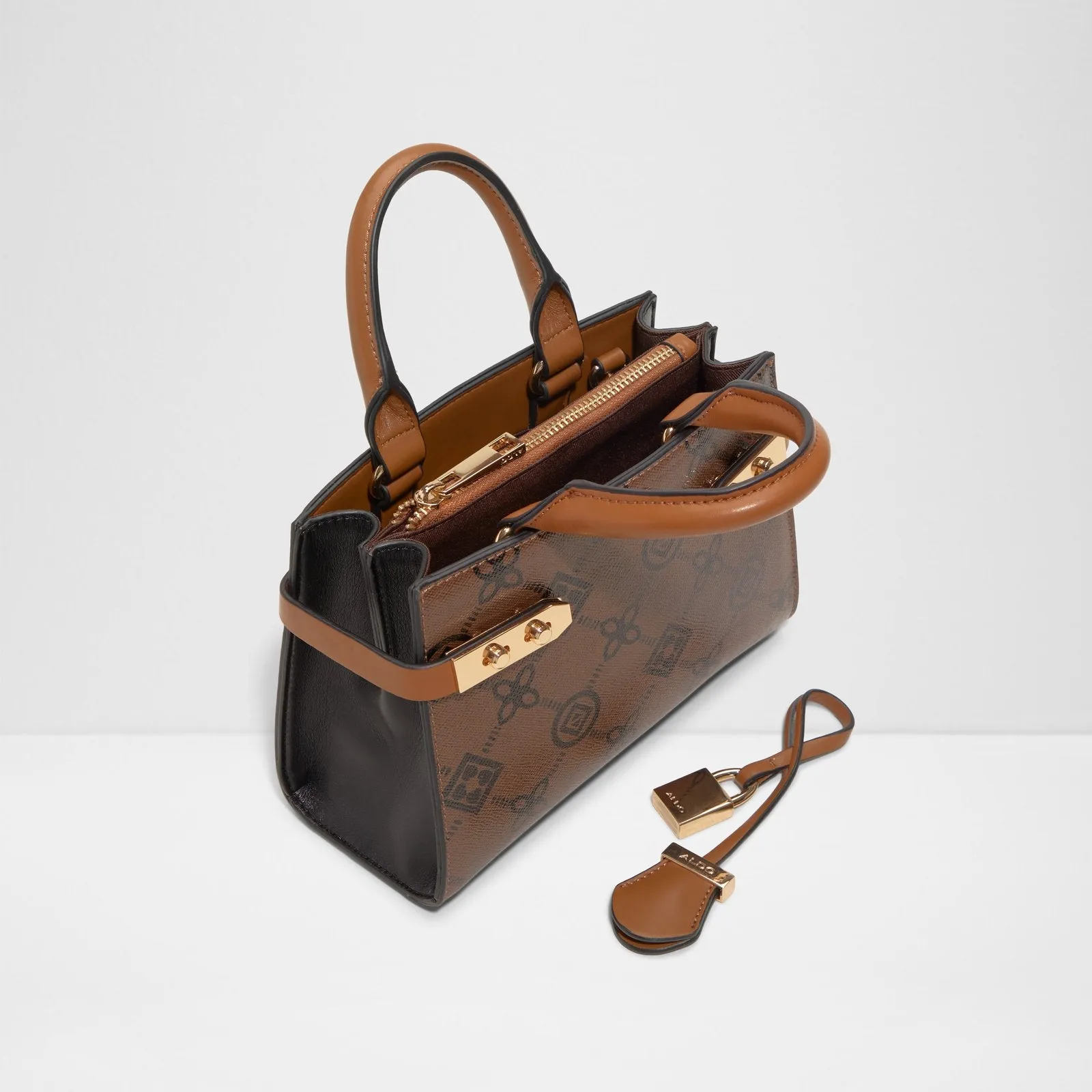 Lisbon / Satchel
