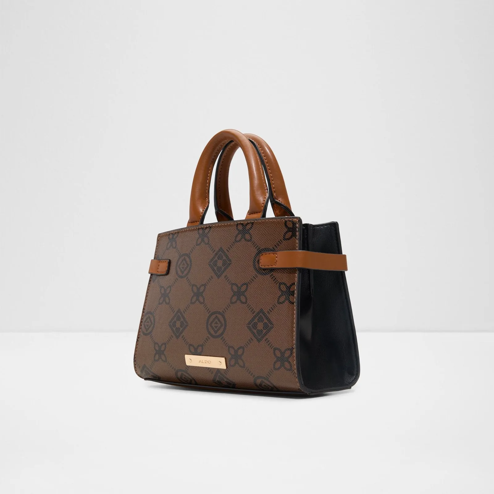 Lisbon / Satchel