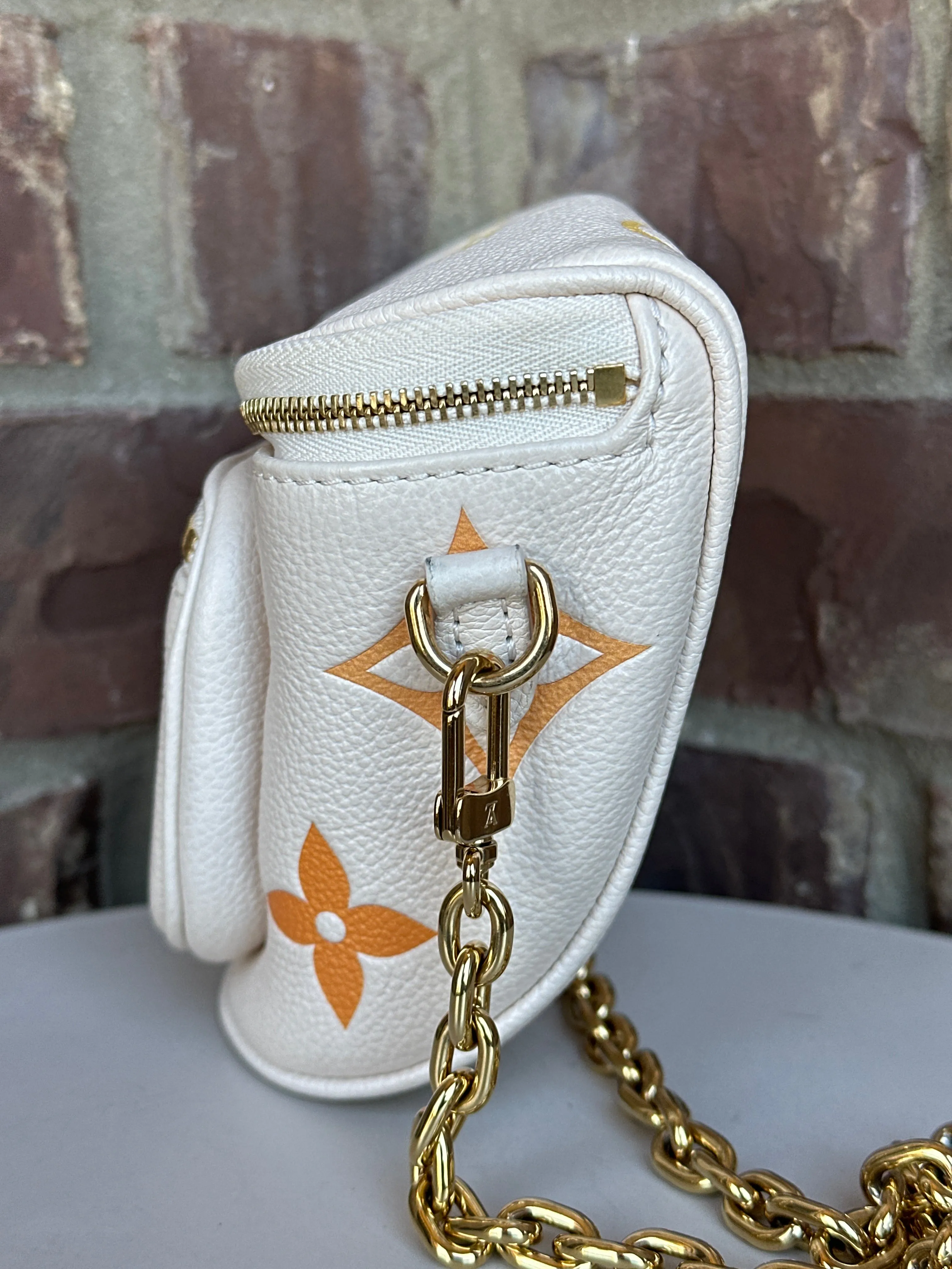 Louis Vuitton Bum Bag By The Pool Monogram Empreinte Giant Mini 70056