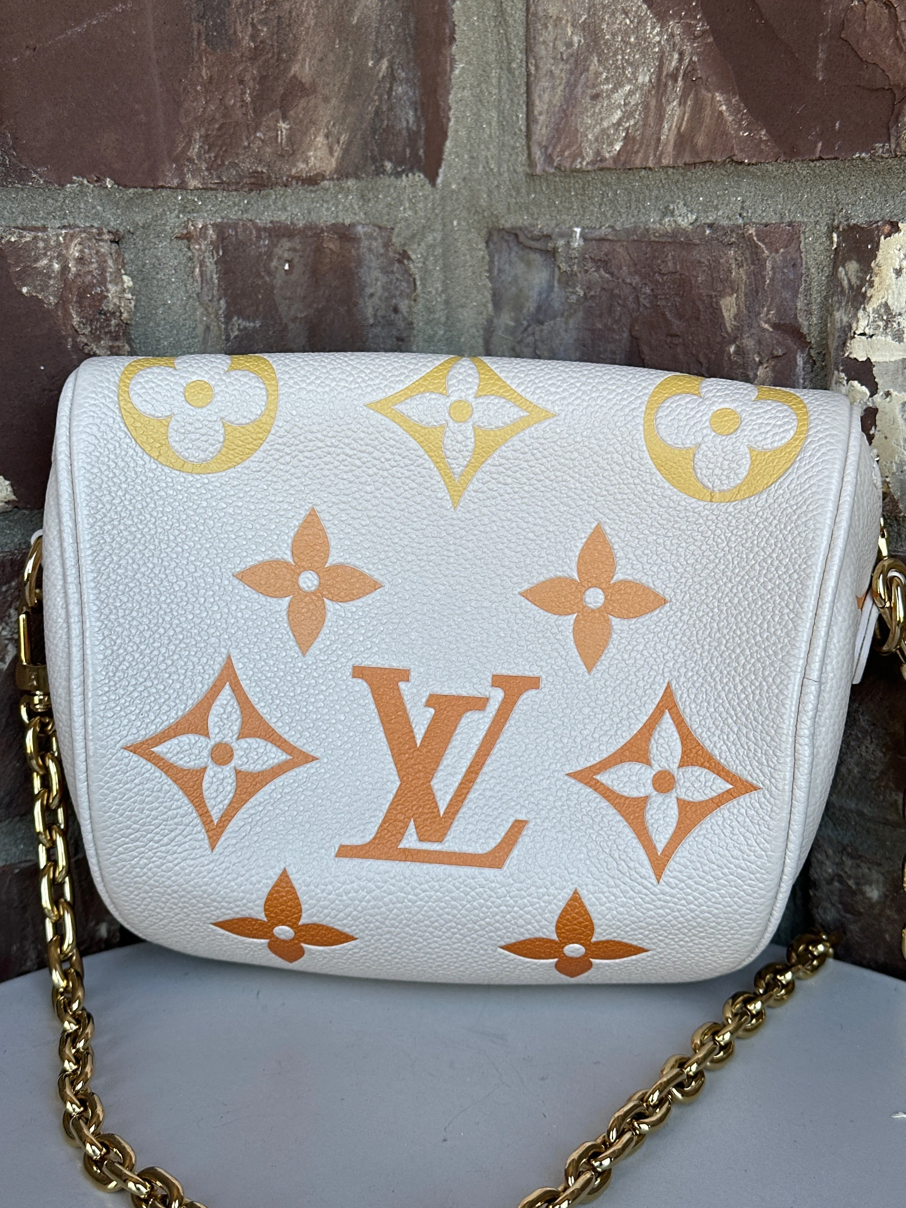 Louis Vuitton Bum Bag By The Pool Monogram Empreinte Giant Mini 70056