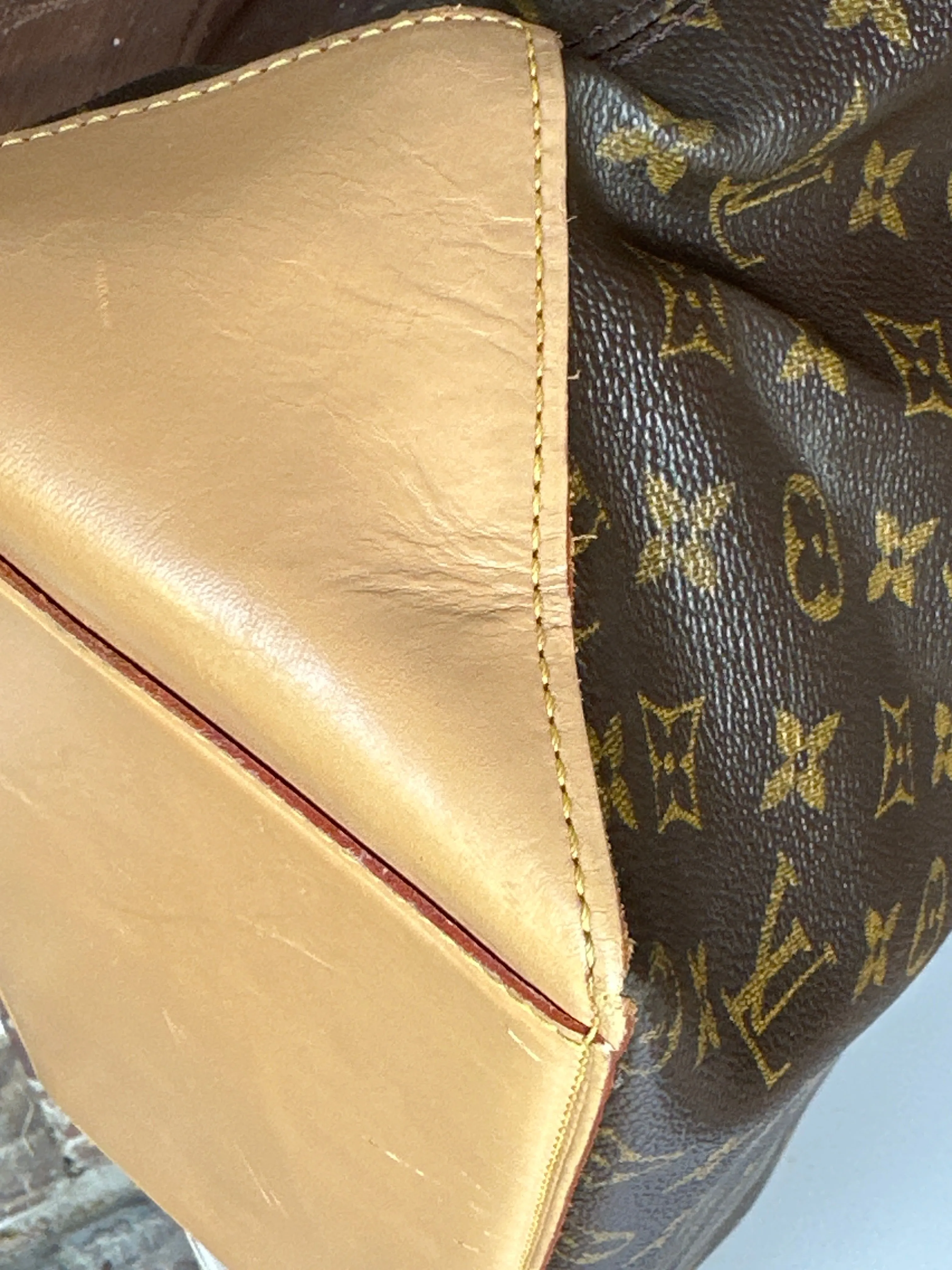 Louis Vuitton Cabas Mezzo Tote Bag 54893