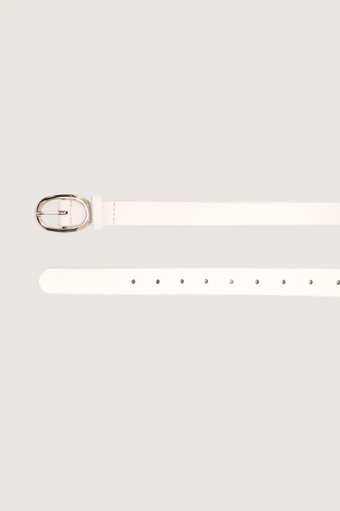 Oblong Buckle Belt