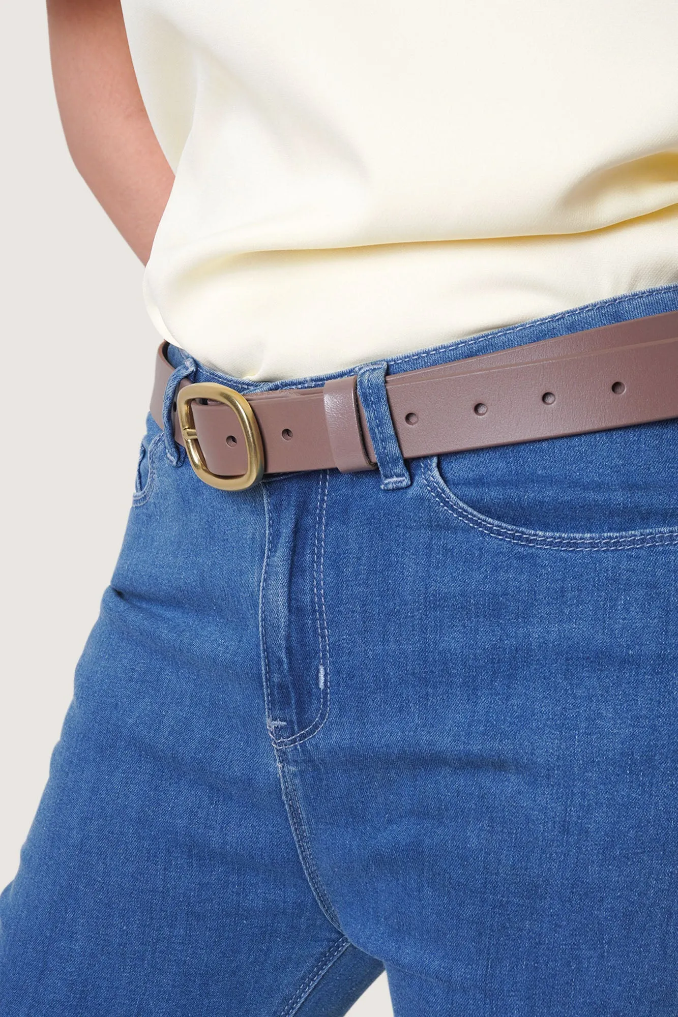 Oval Buckle Belt
