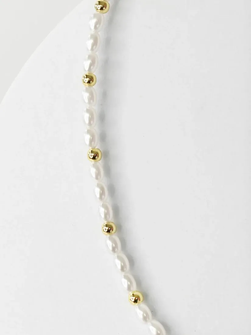 Pearl Detailed Choker