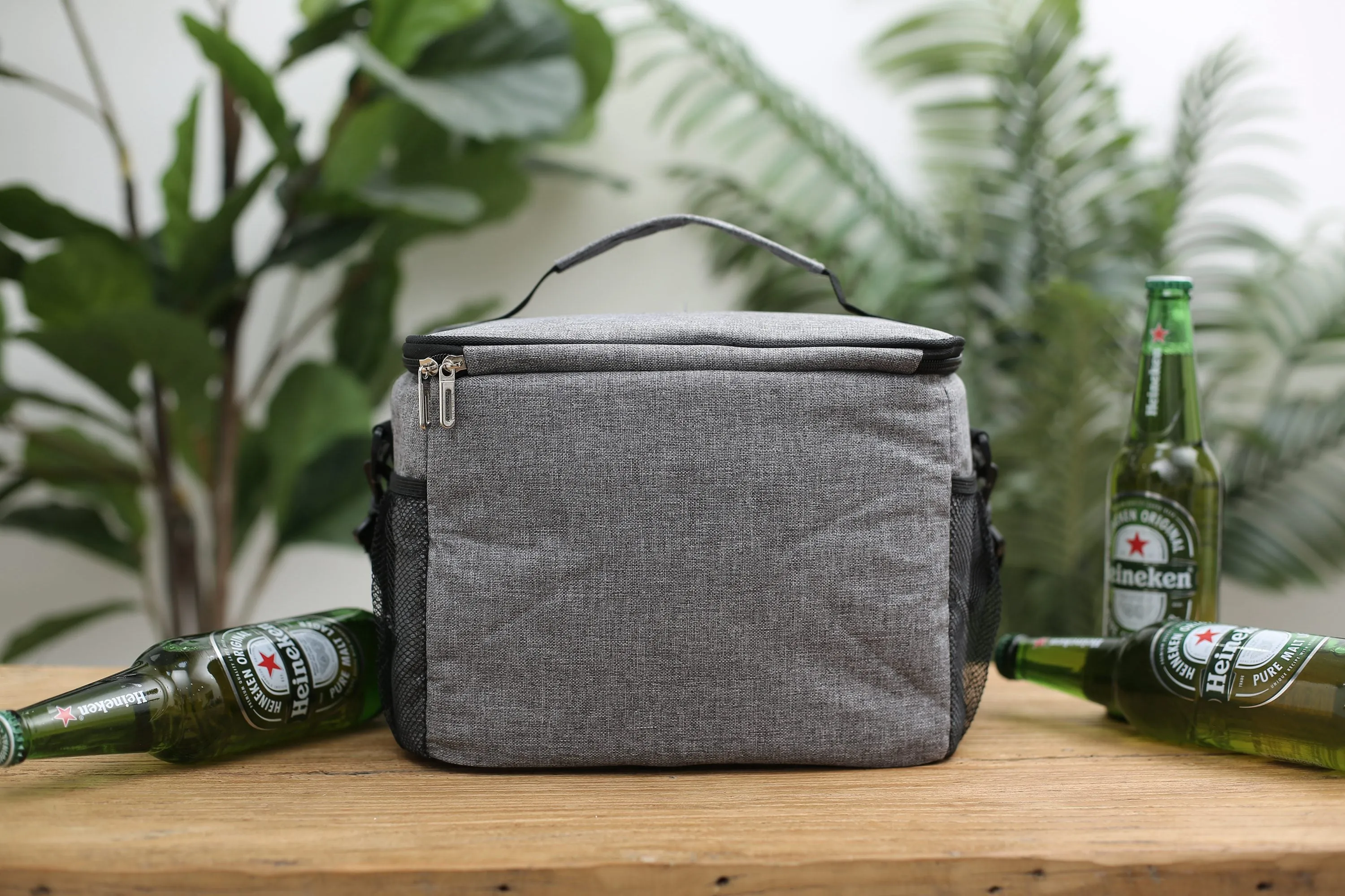 Personalized Groomsmen Beer Cooler Bags - The Perfect Gift for Your Best Buddies