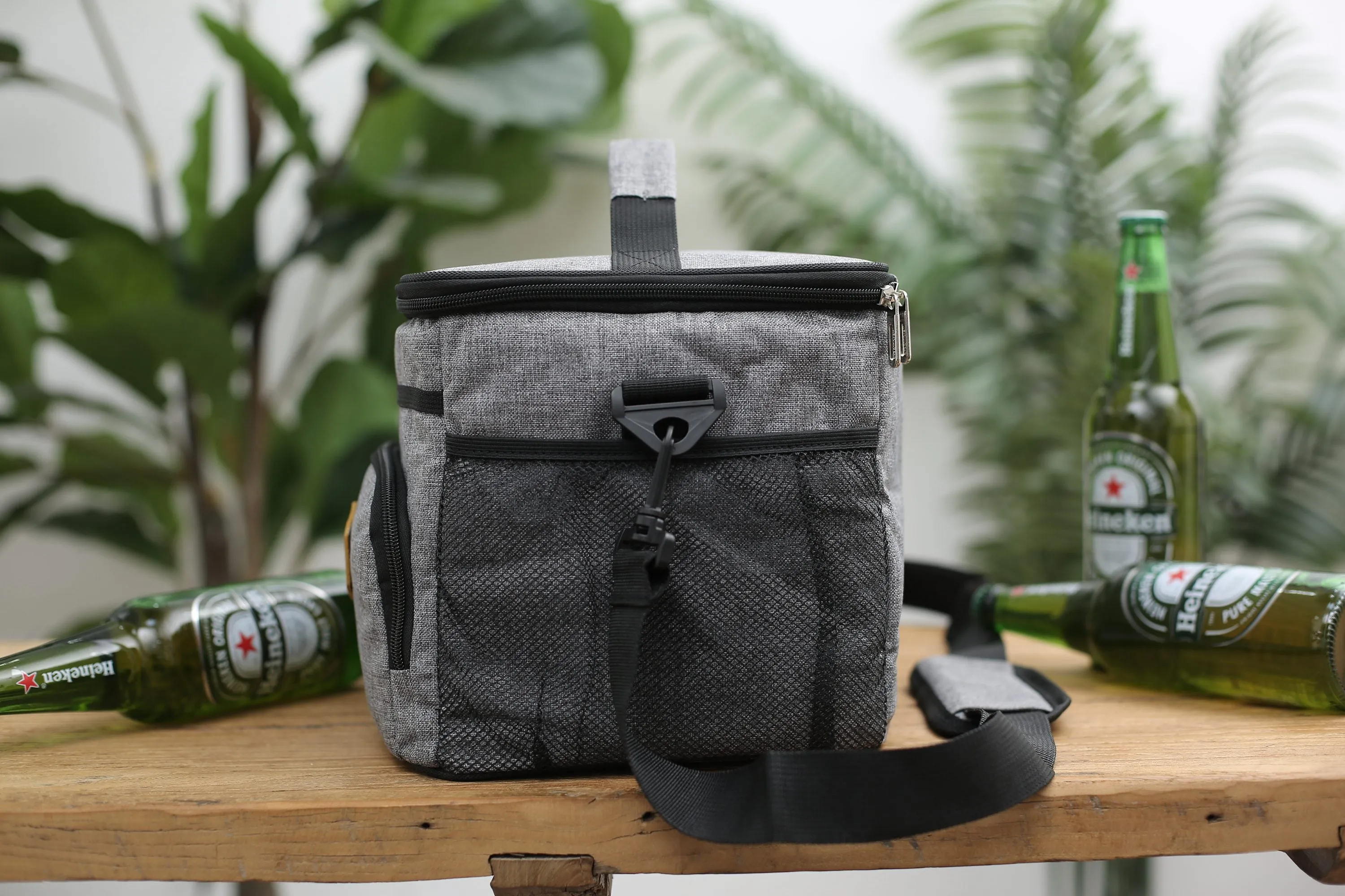 Personalized Groomsmen Beer Cooler Bags - The Perfect Gift for Your Best Buddies