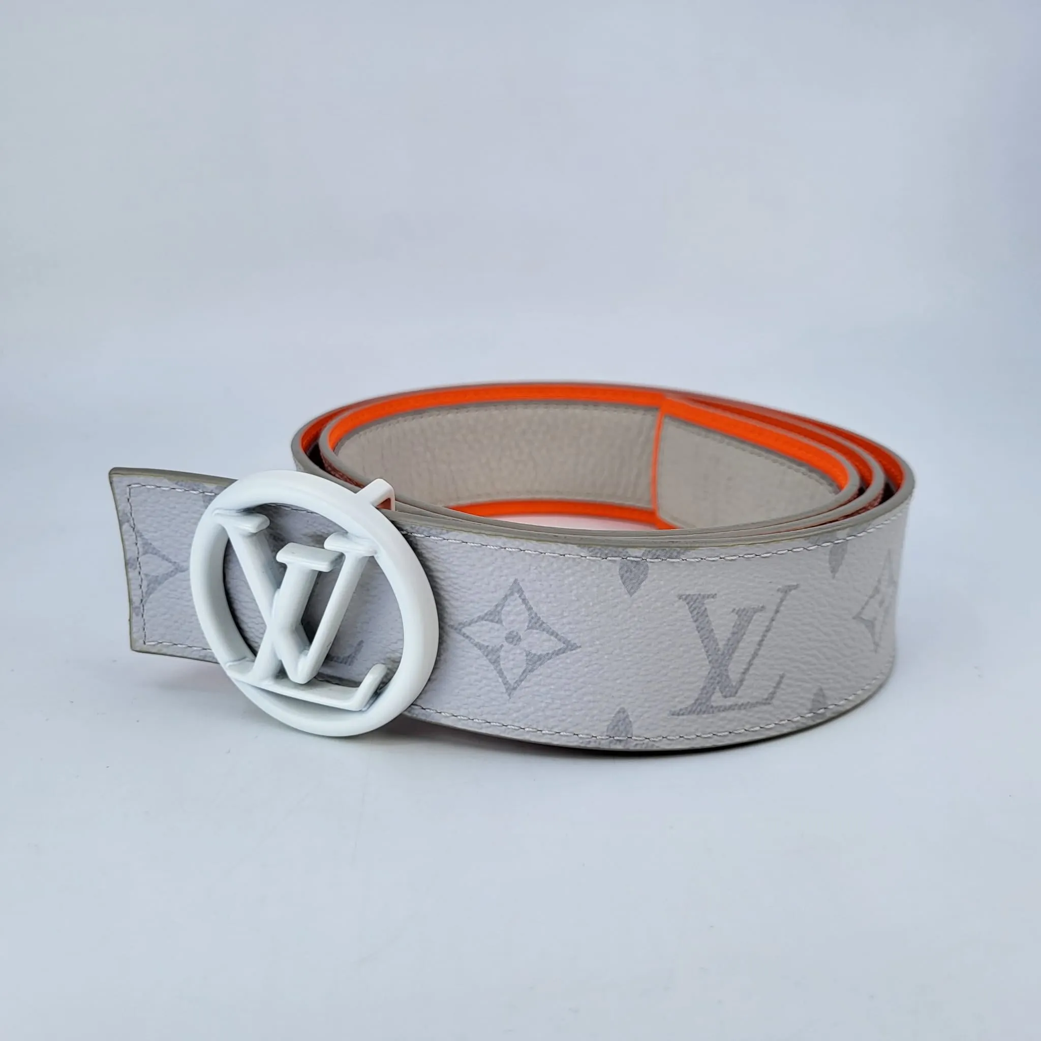 Reversible LV Antarctica White Monogram Circle Belt