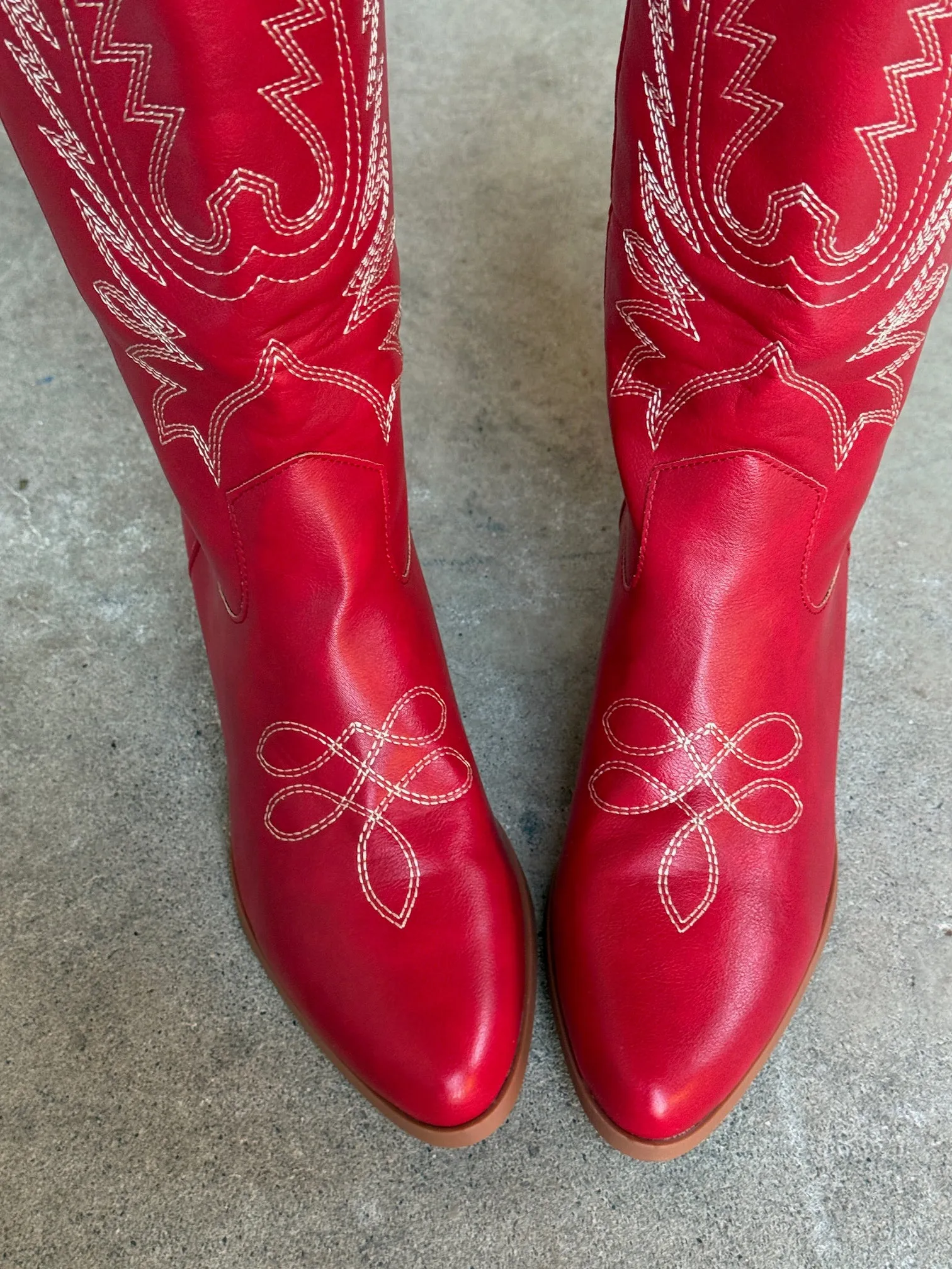 Rosanne Western CowGirl Faux Leather Boots in Red