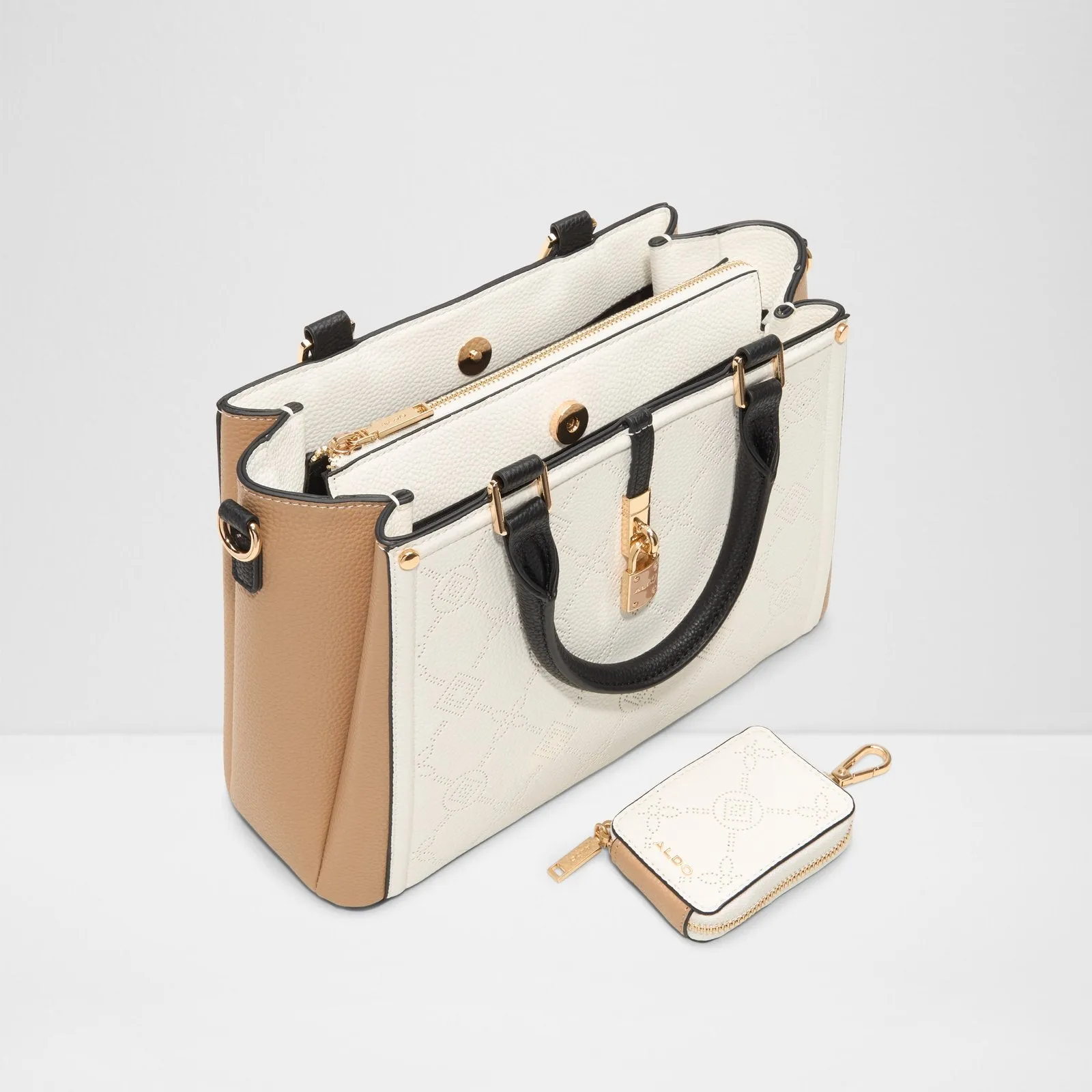 Salwah / Satchel