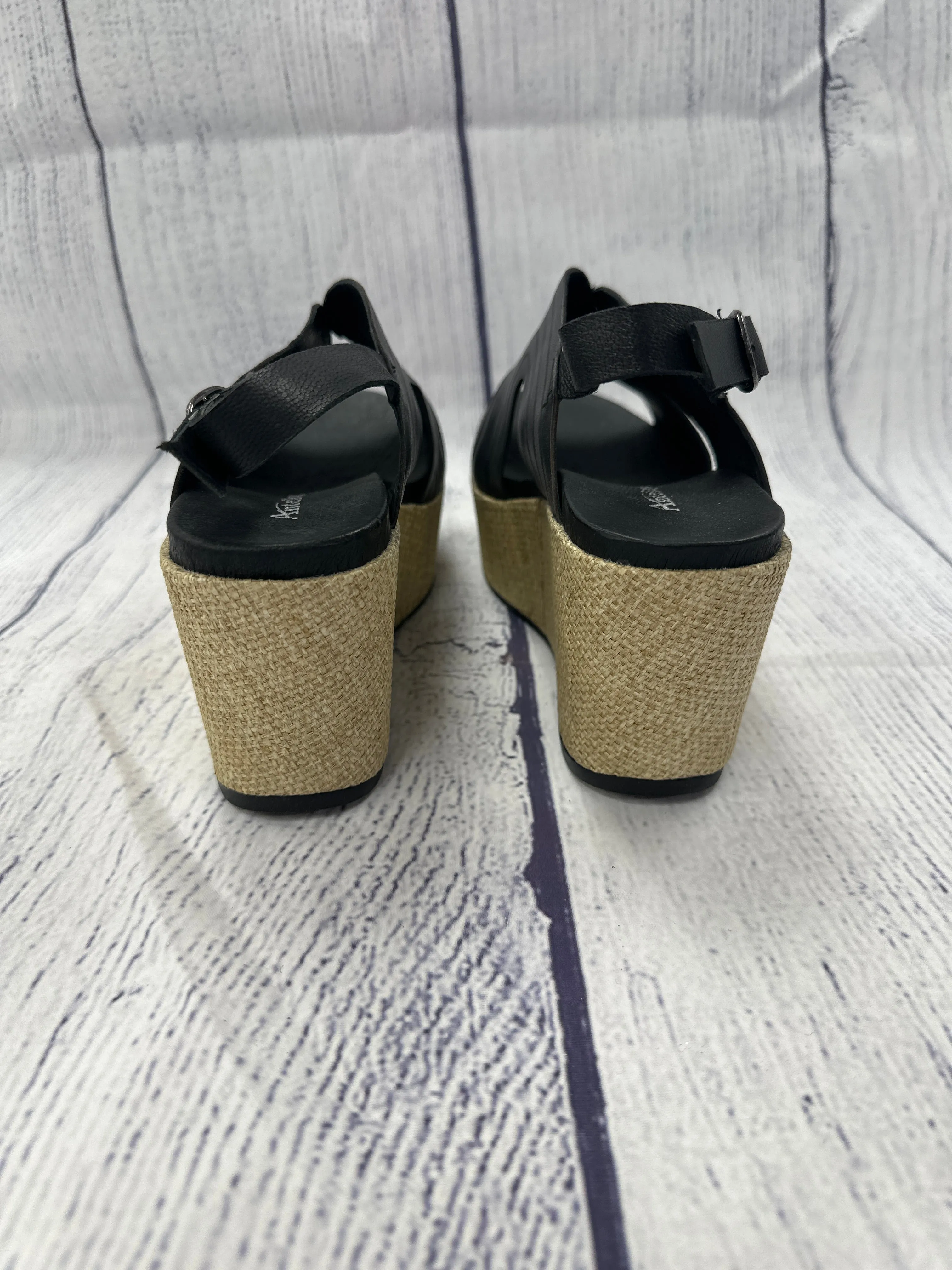 Sandals Heels Platform By Clothes Mentor In Black, Size: 8.5