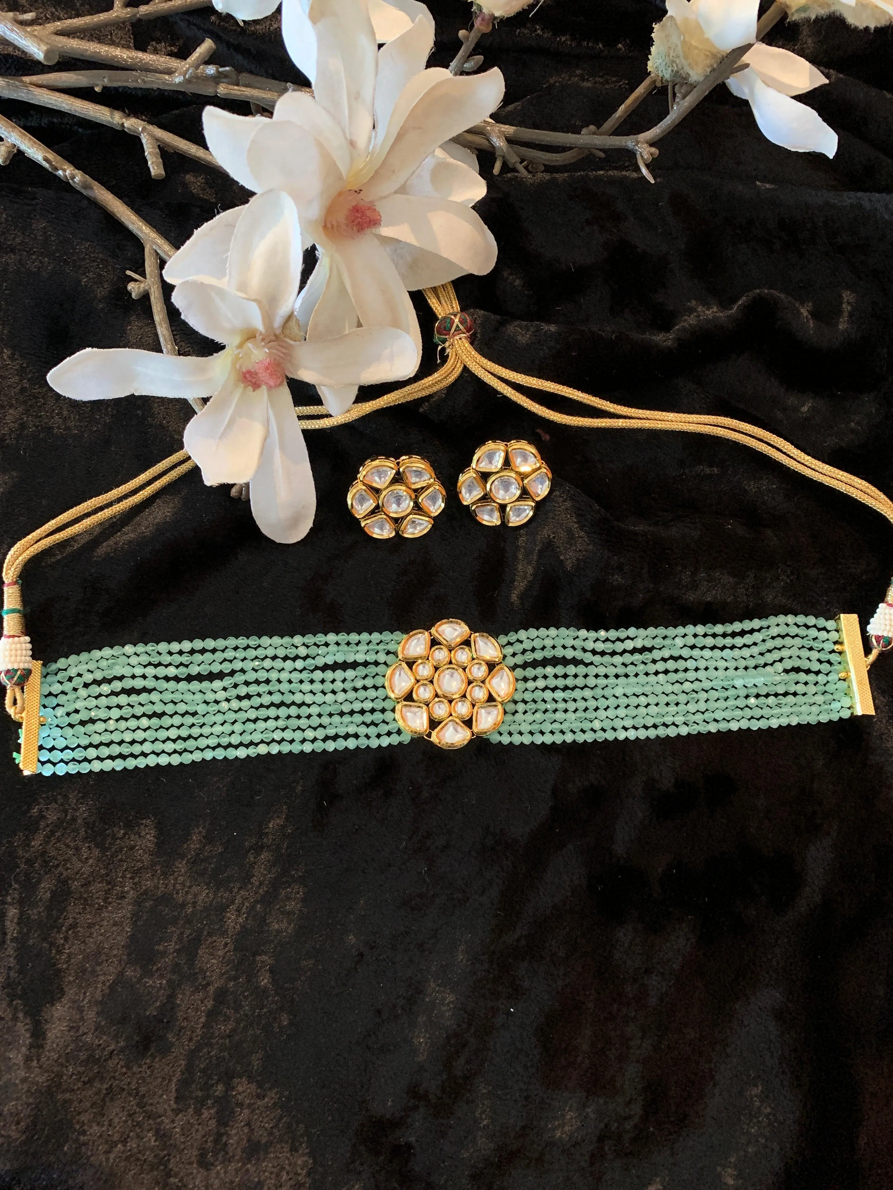 Sea Green Kundan Choker with Studs