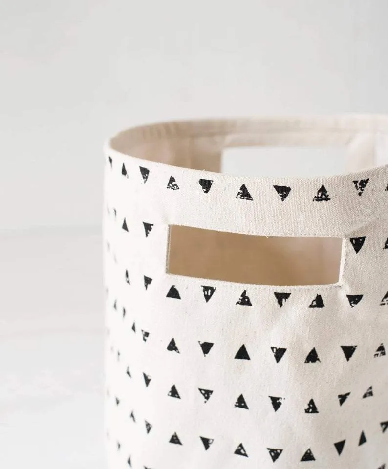Small Triangle Print Black And White Laundry Storage Basket