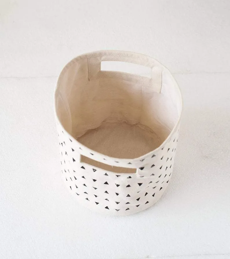 Small Triangle Print Black And White Laundry Storage Basket