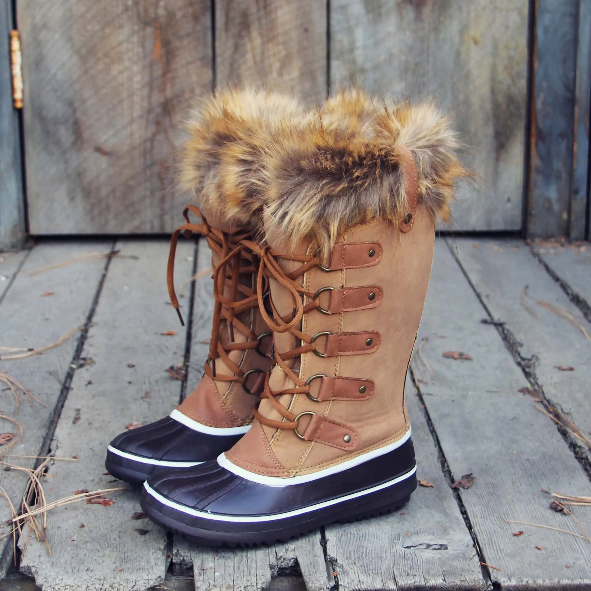 Spruce & Cedar Snow Boots