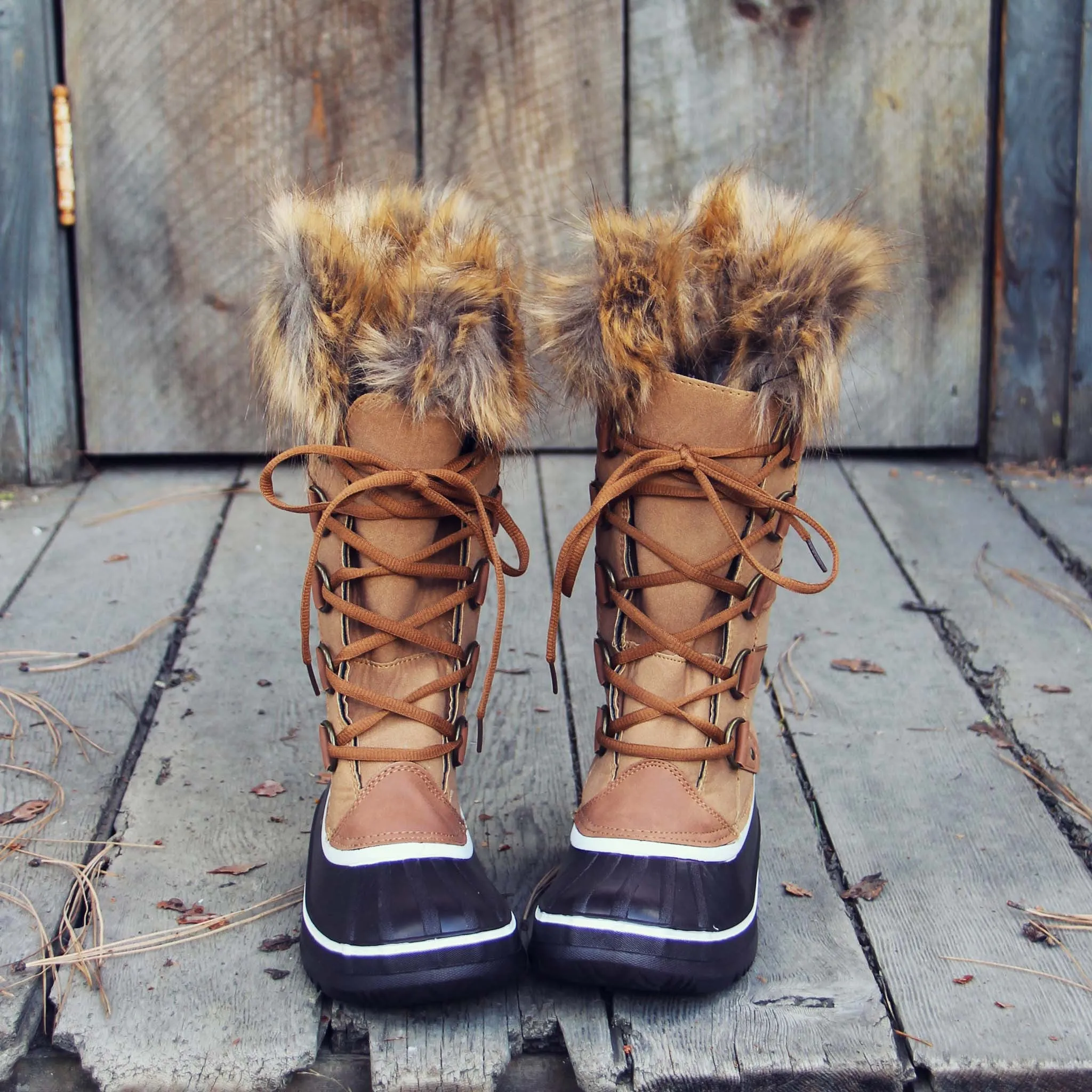 Spruce & Cedar Snow Boots