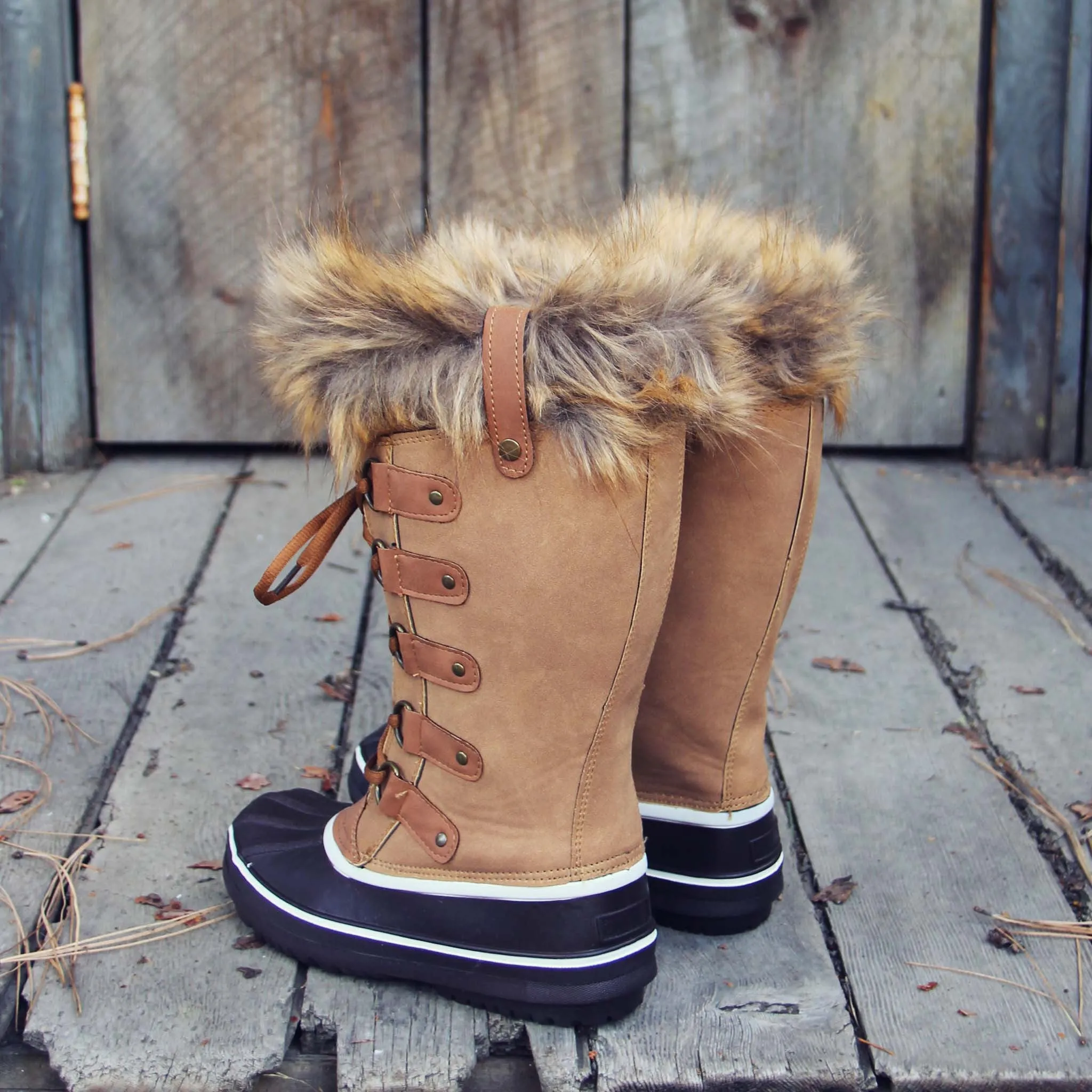 Spruce & Cedar Snow Boots
