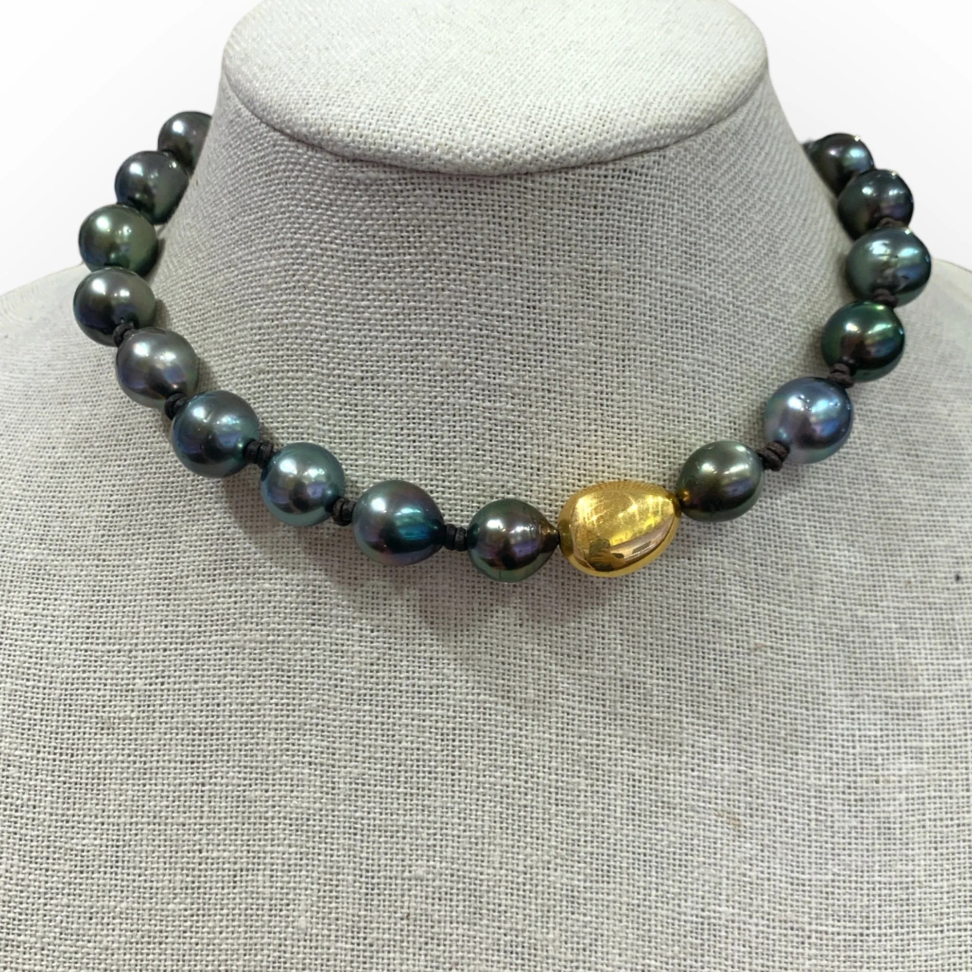 Tahitian Pearls w/ 18K Gold Large Nugget Choker | 16”