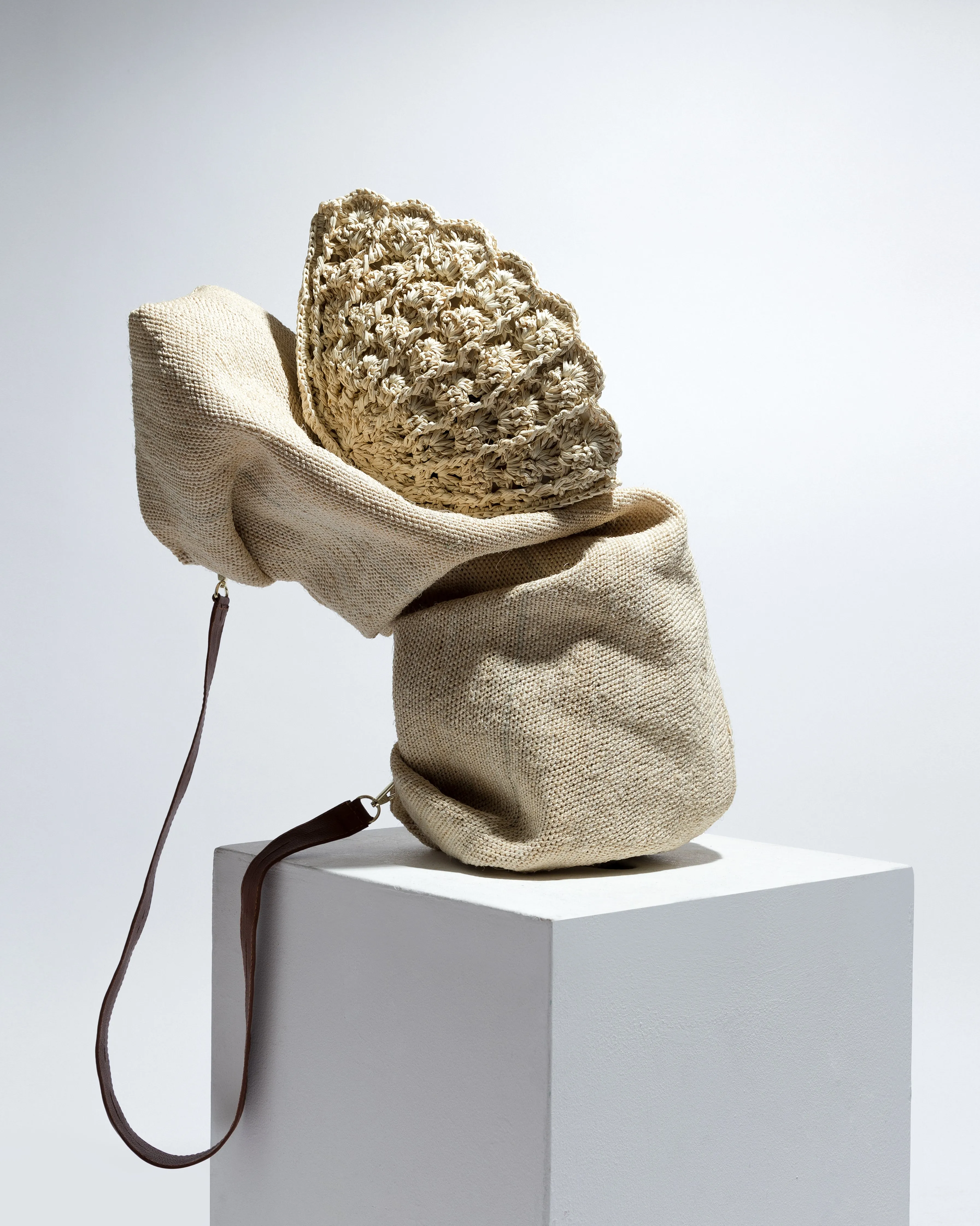 Thick Weave Seashell Clutch