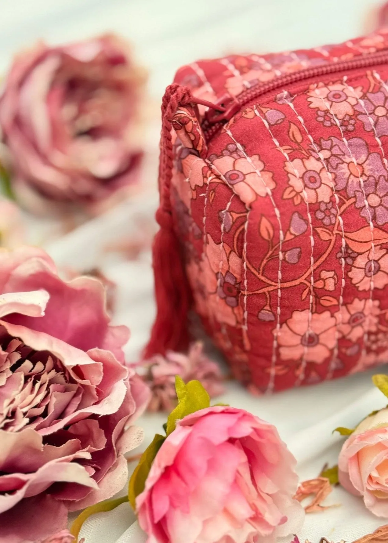 Wanderer Make Up Case Bag Rasberry